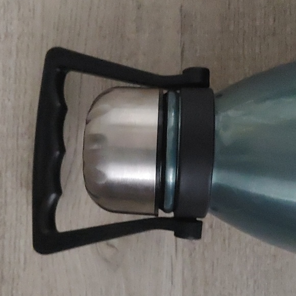 Manna 50 oz hydration bottle - Picture 2 of 4